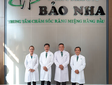 BAN LÃNH ĐẠO ---------- NHA KHOA BẢO NHA